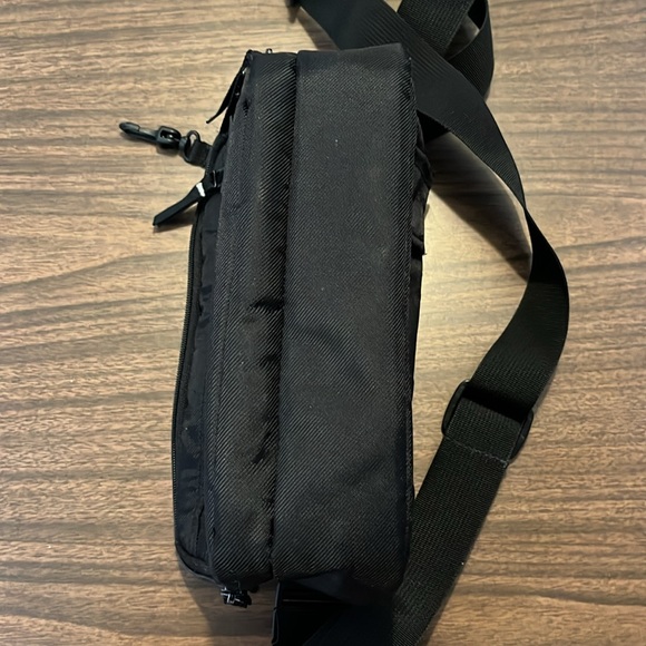 Eddie Bauer Black Travel Bag - Picture 8 of 8